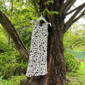 Ronnie Nicole | black and white sunflower pattern | girls small | dress